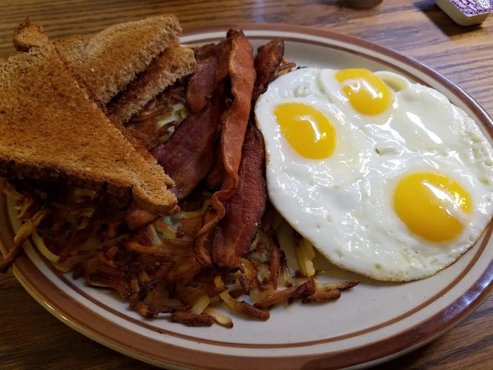 8 Point Buck Combo with 3 Eggs